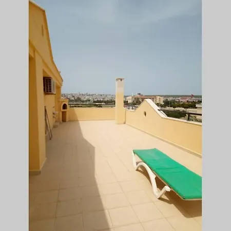 Spacious 2 Bed Duplex Aegean Park Apartmán *