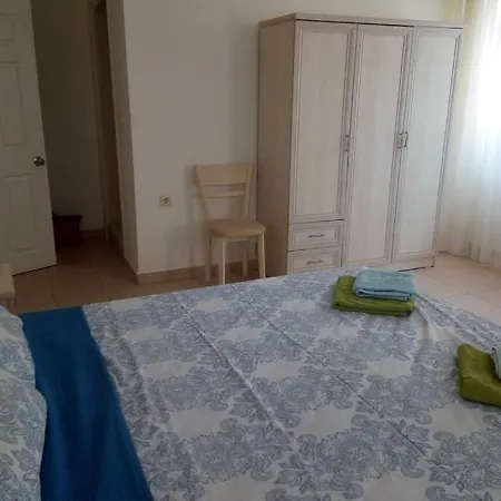 Spacious 2 Bed Duplex Aegean Park